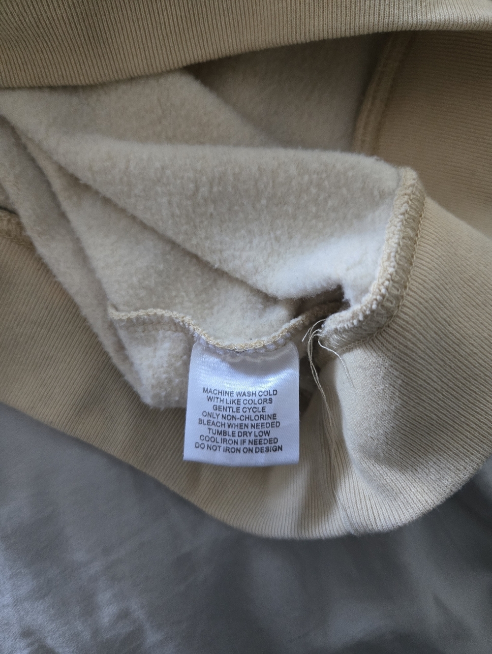 Peanuts Beige Snoopy Graphic Crewneck Sweater - Picture 6 of 7